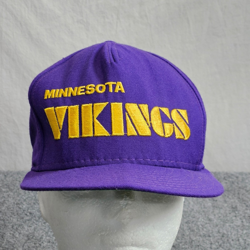 Vintage Minnesota Vikings Snapback Hat L Purple NFL Football Cap Fanwear 80s